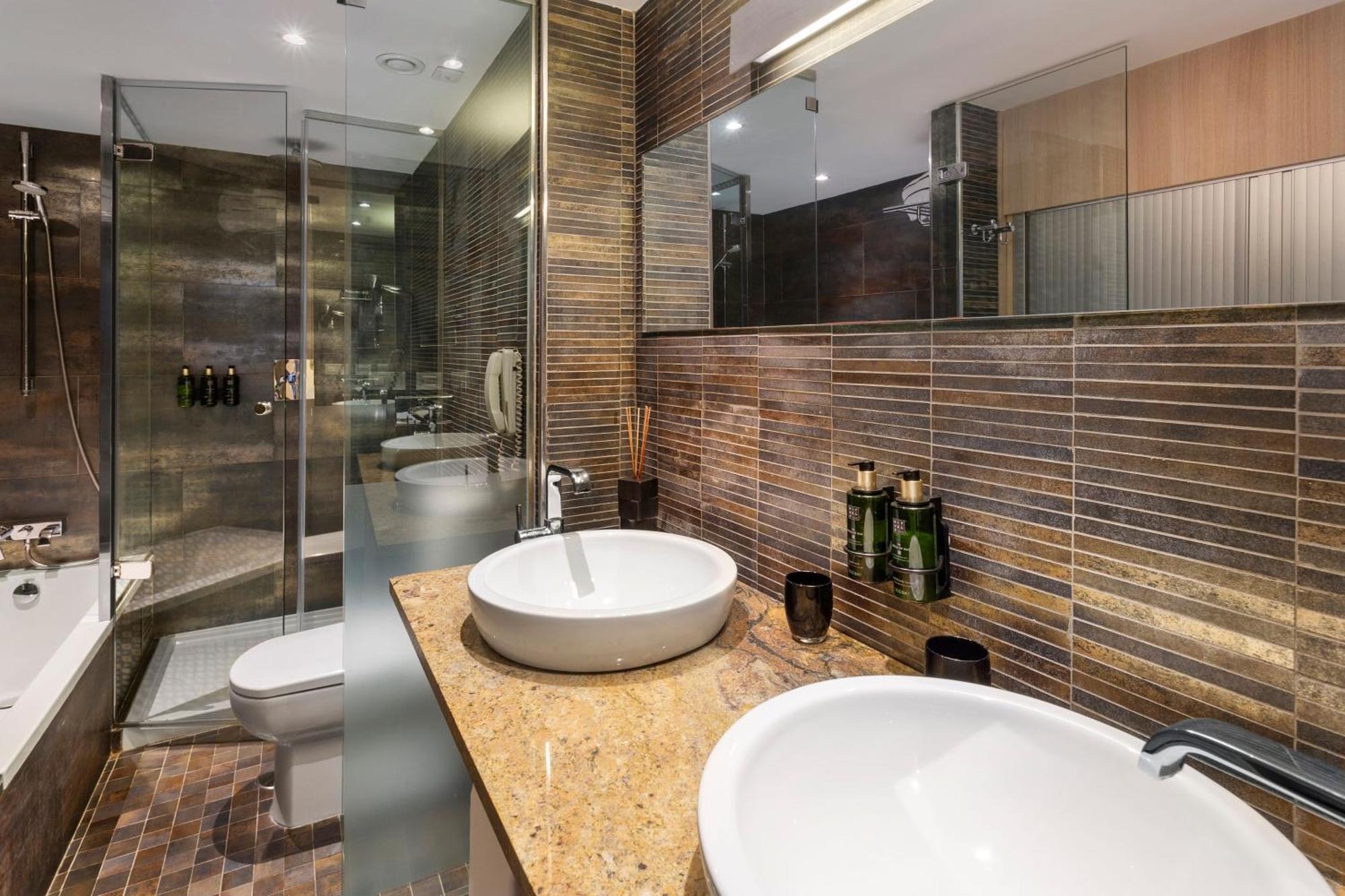 The Level Two Bedroom Premium Room